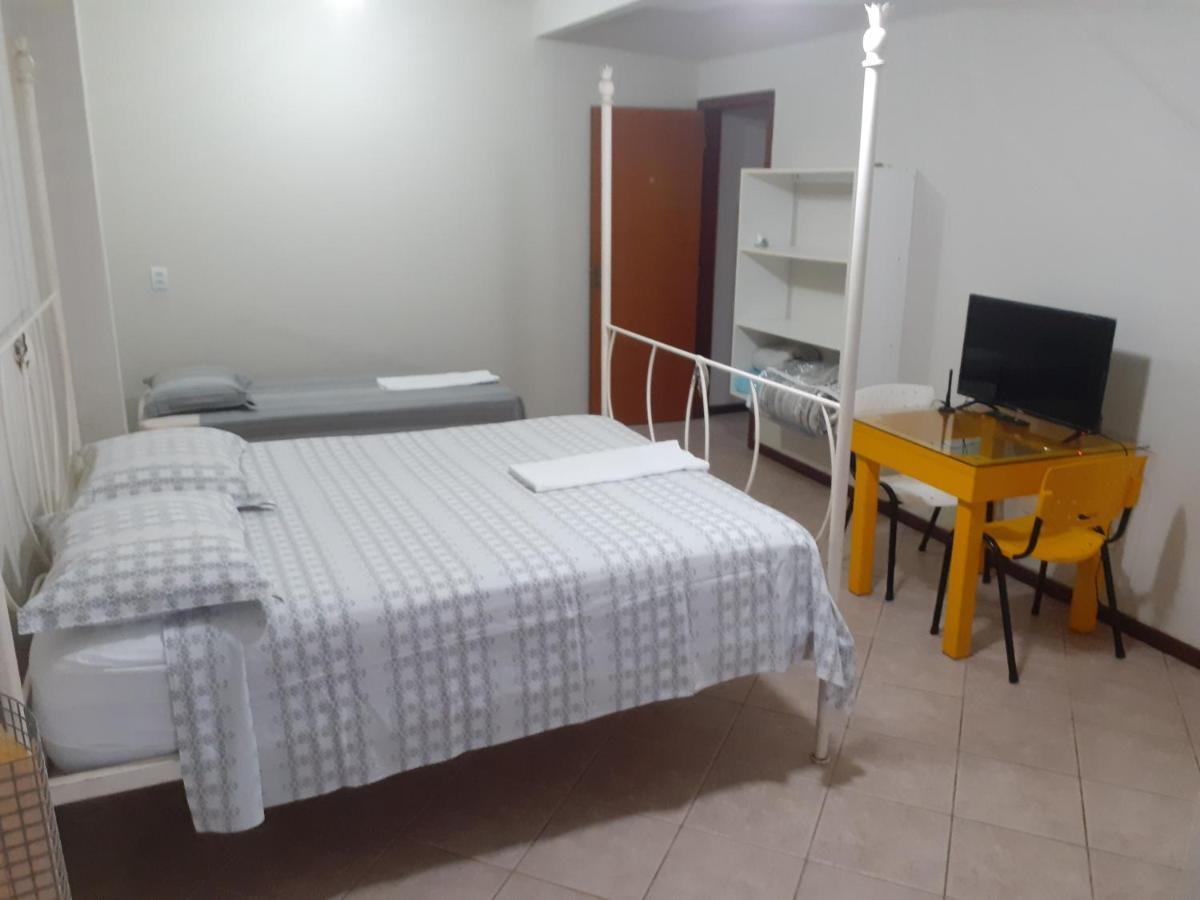 Pousada Casa Verde - Quartos Individuais - Smart Tv 32 - E Banheiro Privativo Apartment Itajaí Екстериор снимка