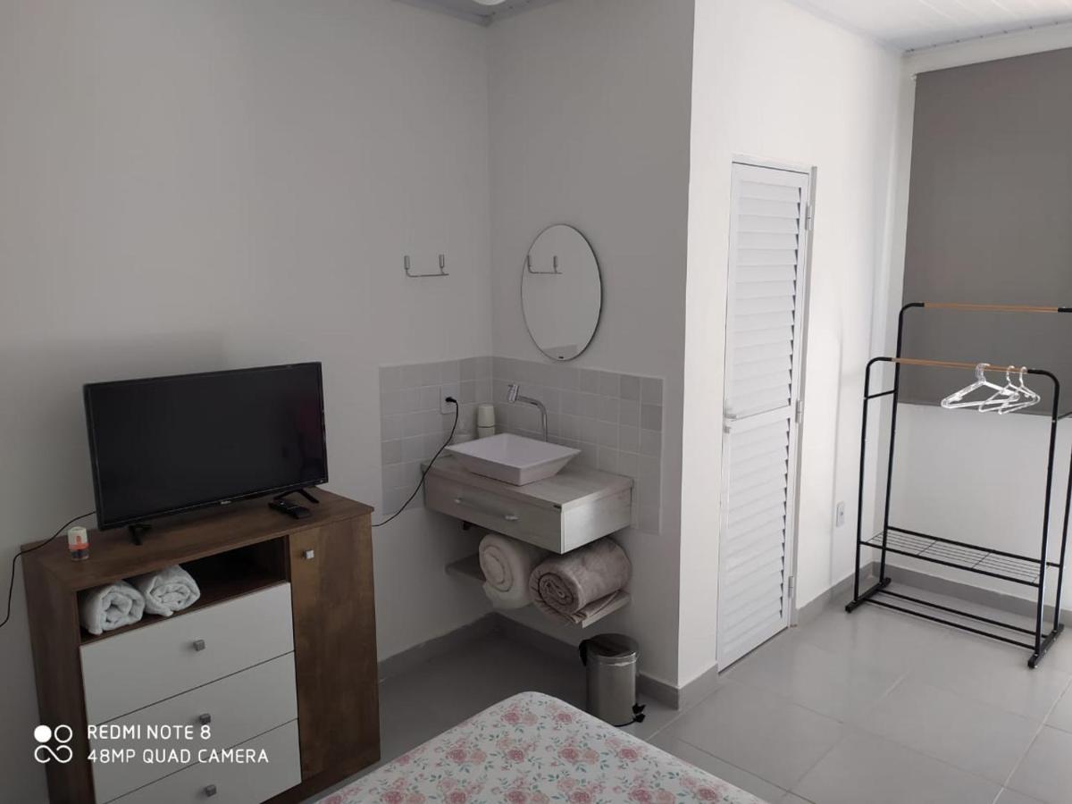 Pousada Casa Verde - Quartos Individuais - Smart Tv 32 - E Banheiro Privativo Apartment Itajaí Екстериор снимка